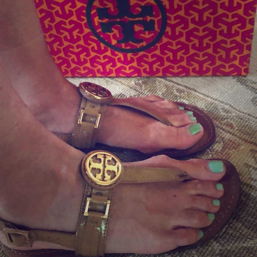 Tory Burch Cassia Patent calf sandals size 7.5